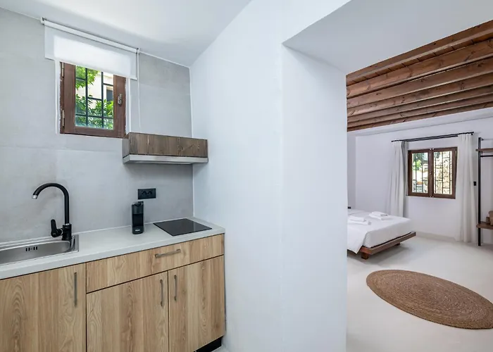 Elia - Old Town Rhodes City