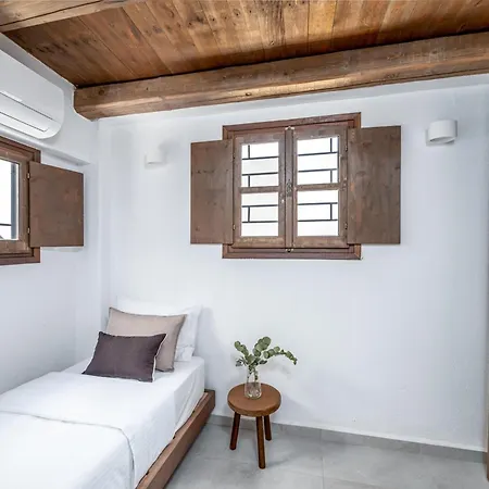 Elia - Old Town Apartment