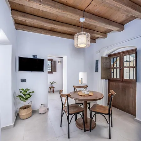 Elia - Old Town Apartment Rhodes City